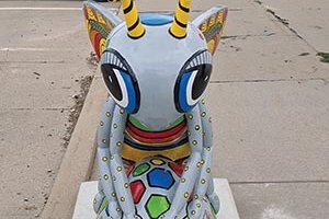 bee sculpture